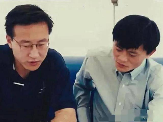 薪蔡崇信说见马云1小时就入伙曾被解雇AG真人网站放弃70万年薪领500月(图5)